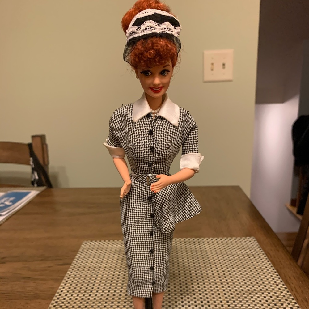 I Love 💕 Lucy Doll on a stand ! - Picture 2 of 8